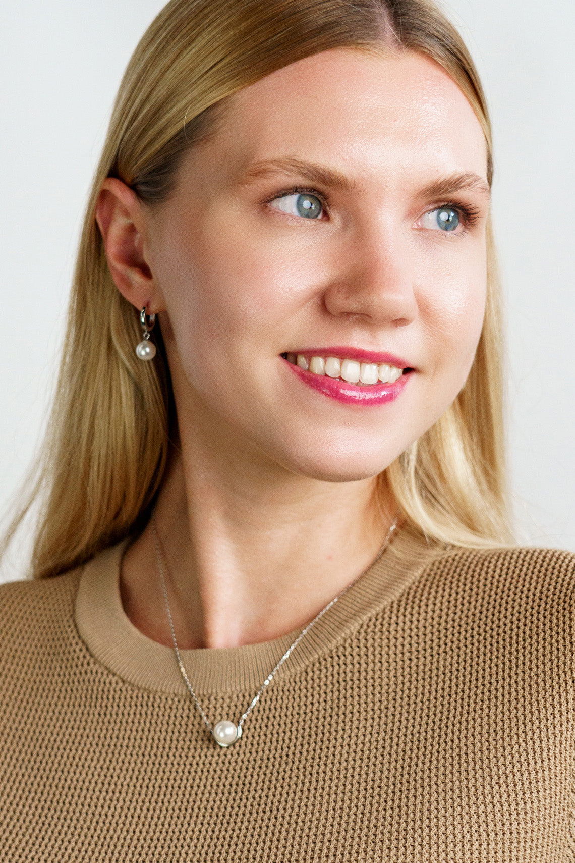 ADAGIO NINE-2-FIVE PEARL HOOP EARRINGS SILVER