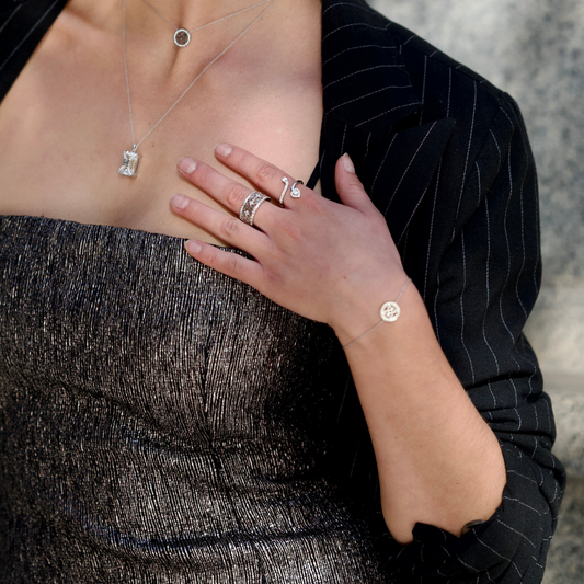 SIGNATURE MEDALION BRACELET SILVER