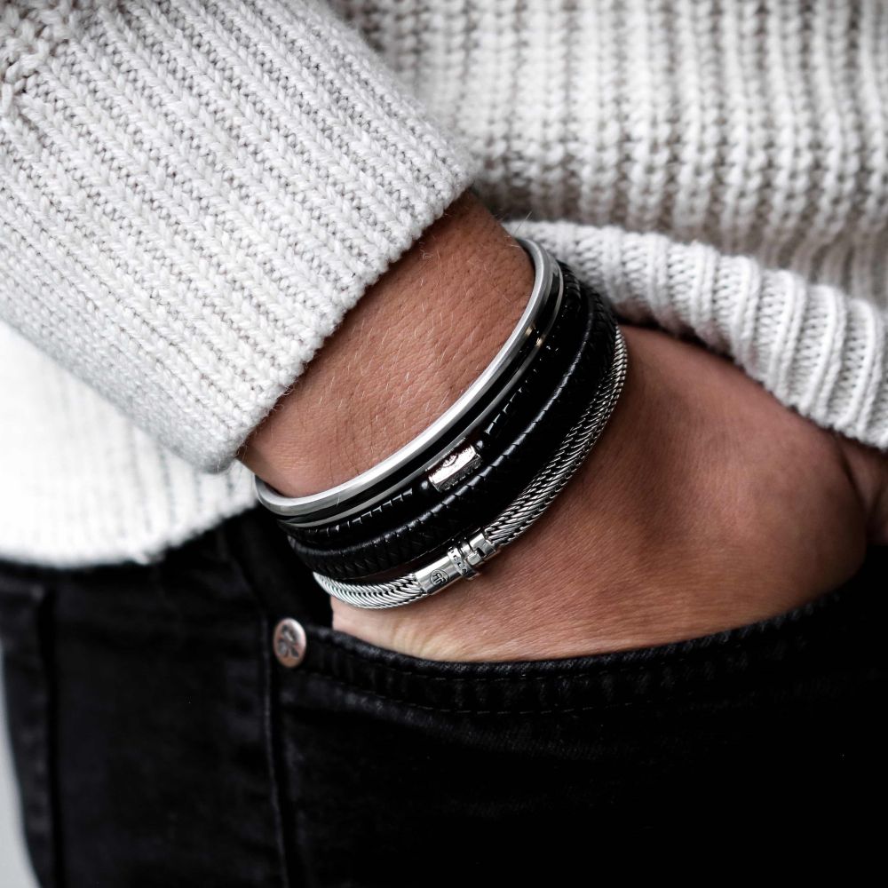 Rebel and Rose Bangle Brushed Black