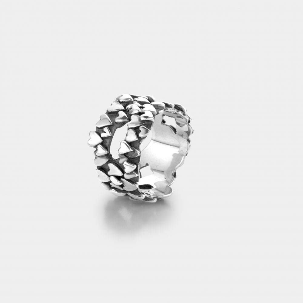 Rebel and Rose Ring Hearts & Hearts