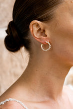 Load image into Gallery viewer, SYDNEY SOIRÉE POINT PIPER EARRINGS GOLD