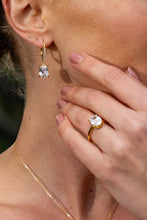 Load image into Gallery viewer, SYDNEY SOIRÉE ELAINE CUSHION CUT RING GOLD