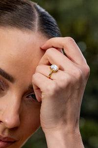 SYDNEY SOIRÉE ELAINE CUSHION CUT RING GOLD