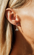 Load image into Gallery viewer, CHIC NOEL FANTASTIC EARRINGS SILVER