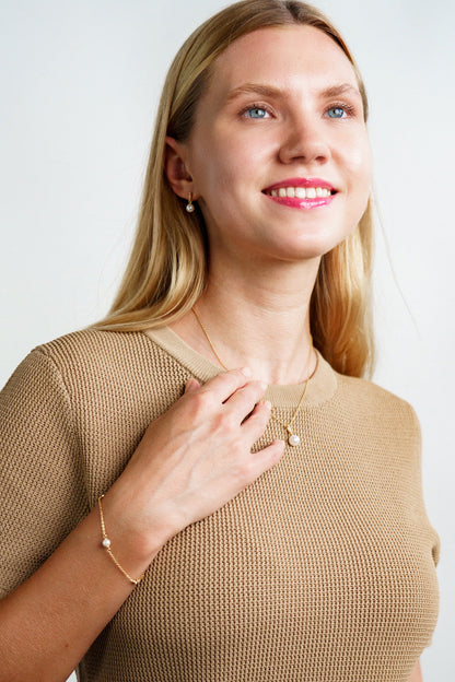 ADAGIO EFFORTLESS GLOW BAR DANGLE PEARL EARRINGS GOLD