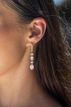 Load image into Gallery viewer, MIRAGE OLGA EARRINGS GOLD