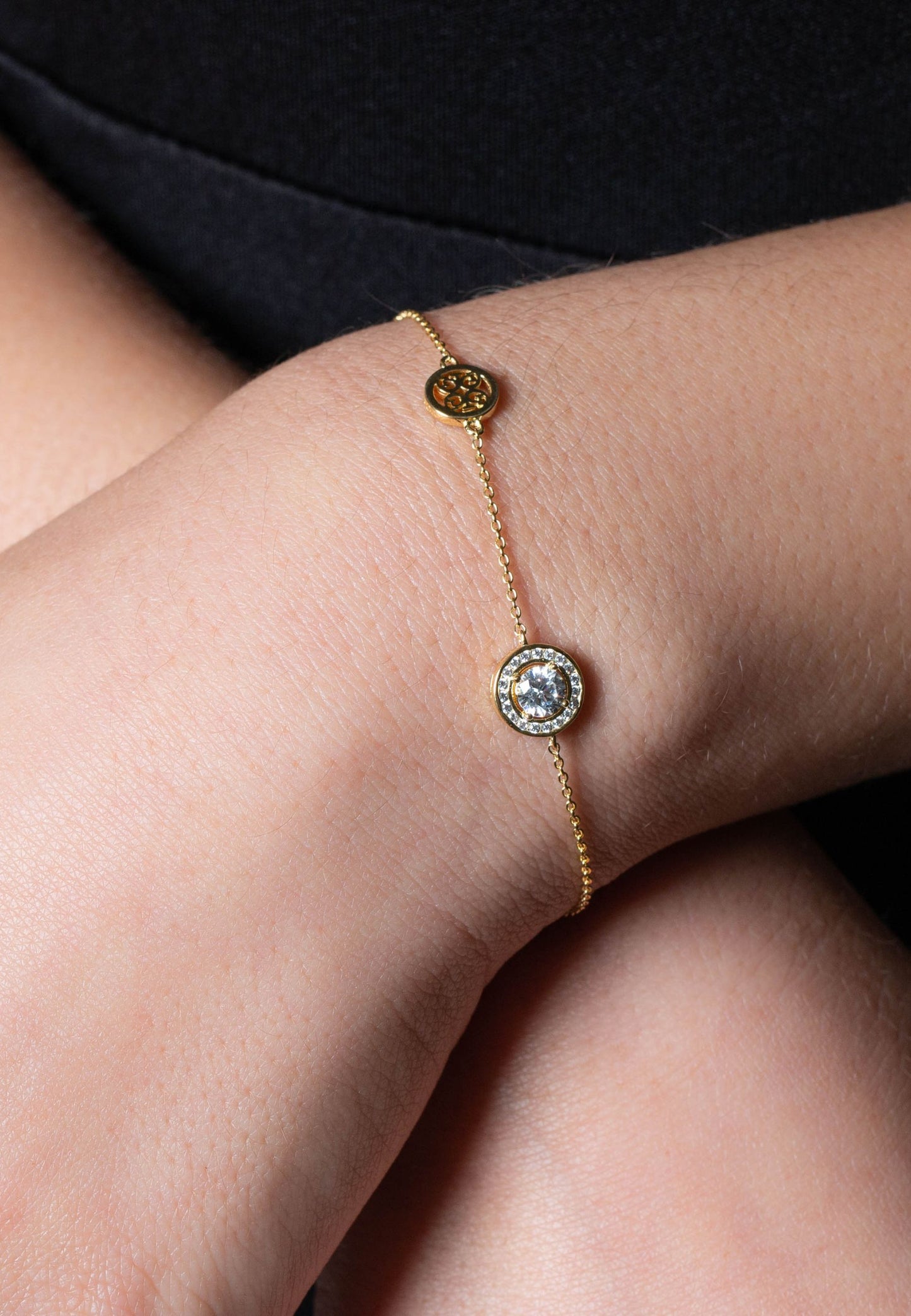 SIGNATURE MEMENTO BRACELET GOLD