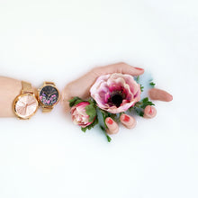 Load image into Gallery viewer, Oui&amp;Me Fleurette Real Flowers 34mm Rose Gold Flower Dial Watch